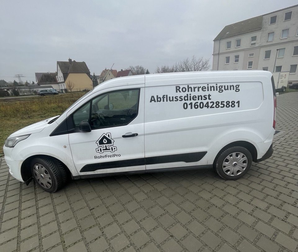 Fahrzeug für Rohrreinigung und Abflussdienst